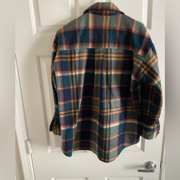 Forever 21 Flannel Shacket - Picture 2 of 4